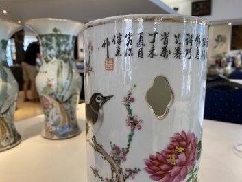 Trois porte-chapeaux et une paire de vases de forme 'gu' en porcelaine de Chine qianjiang cai, 19/20&egrave;me