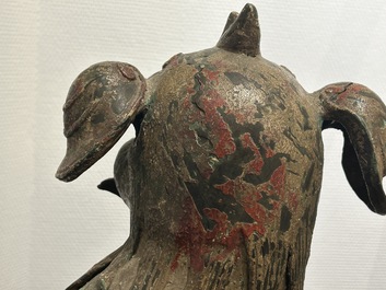 Grand br&ucirc;le-parfum en bronze en forme de lion bouddhiste, Chine, Ming