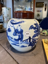 Pot &agrave; gingembre en porcelaine de Chine en bleu et blanc &agrave; d&eacute;cor de gar&ccedil;ons jouant avec un qilin, Kangxi