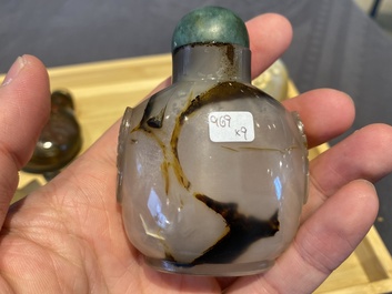 Nine Chinese agate snuff bottles, 19/20th C.
