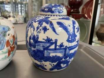 Six various Chinese porcelain vases and a covered jar, 19/20th C.