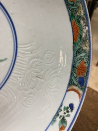 Two Chinese famille verte anhua-decorated dishes, Kangxi