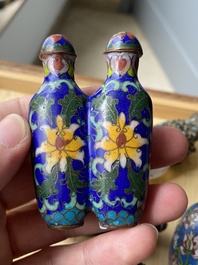 Six Chinese silver and cloisonn&eacute; snuff bottles, 19/20th C.