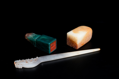 A Chinese white jade hairpin and two jade seal stamps, Qing