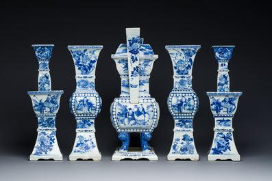 A large Chinese blue and white five-piece altar garniture, 19th C.