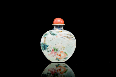 A Chinese famille rose 'Sanxing' snuff bottle, Qianlong mark and of the period
