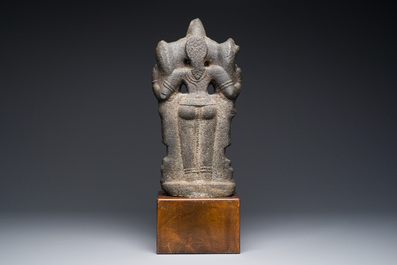 Figure de Lakshmi en pierre sculpt&eacute;e, Inde, 13/15&egrave;me