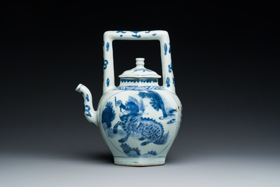 A Chinese blue and white 'kylins' wine ewer and cover, Transitional period