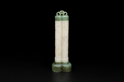 Diffuseur de parfum en jade blanc au couvercle et base en jade vert &eacute;pinard, Chine, Qing