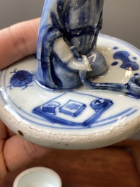 A Chinese blue and white ko-sometsuke incense burner for the Japanese market with a pipe smoker on the lid, Transitional period