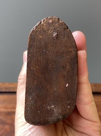A Chinese red coral group of two ladies and a phoenix, 19/20th C.