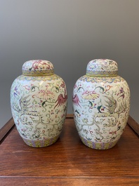 A pair of Chinese famille rose 'phoenix' jars and covers, Ji Xiang Ru Yi 吉祥如意 mark, 19th C.