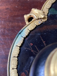 N&eacute;cessaire de bureau en bois laqu&eacute; et peint, bronze dor&eacute; et porcelaine c&eacute;ladon de Japon, France, fin du 18&egrave;me