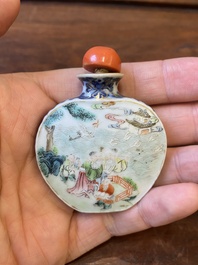 A Chinese famille rose 'Sanxing' snuff bottle, Qianlong mark and of the period