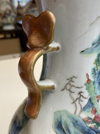 A fine Chinese famille rose 'hu' vase with ruyi handles, 19th C.