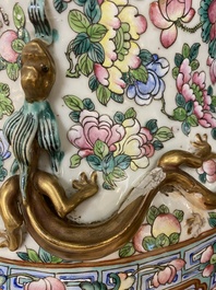 Paire de tr&egrave;s grands vases en porcelaine de Chine famille rose, 19&egrave;me