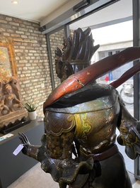 Importante sculpture d'un g&eacute;n&eacute;ral divin en bois laqu&eacute; et polychrom&eacute;, Japon, Edo, dat&eacute;e 1623