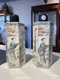 A pair of Chinese famille verte hexagonal tea caddies, Kangxi