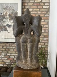 Figure de Lakshmi en pierre sculpt&eacute;e, Inde, 13/15&egrave;me