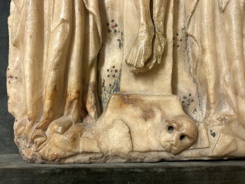 Relief en alb&acirc;tre sculpt&eacute; repr&eacute;sentant 'La crucifixion', Nottingham, Angleterre, 15&egrave;me