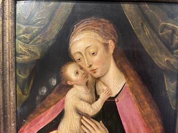 Ecole flamande: Vierge &agrave; l'Enfant, huile sur panneau, 16/17&egrave;me