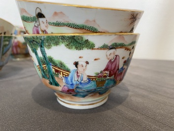 Service &agrave; th&eacute; de 24 pi&egrave;ces en porcelaine de Chine famille rose de Canton, 19&egrave;me