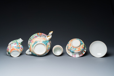 A Chinese Canton famille rose 24-piece tea service, 19th C.