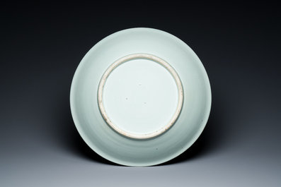 A large Chinese famille verte 'phoenixes' dish, 19th C.
