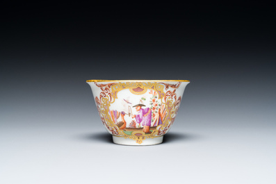 A polychrome Meissen porcelain chinoiserie tea bowl by J.G. H&ouml;roldt, Germany, ca. 1725