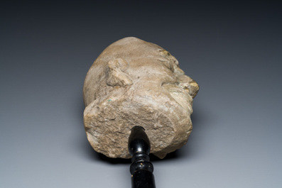 T&ecirc;te d'un Luohan en gr&egrave;s sculpt&eacute;, Chine, Yuan/Ming