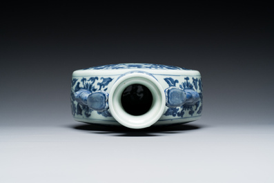 A Chinese blue and white 'bats and peaches' moonflask vase, 'bianhu', Daoguang mark, 19th C.