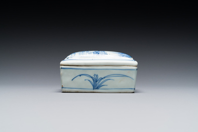 Belle bo&icirc;te &agrave; p&acirc;te couverte de forme rectangulaire en porcelaine de Chine en bleu et blanc, Ming