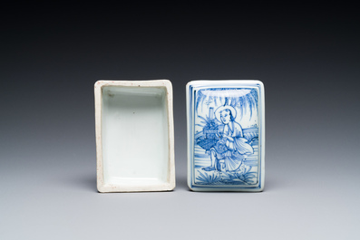 Belle bo&icirc;te &agrave; p&acirc;te couverte de forme rectangulaire en porcelaine de Chine en bleu et blanc, Ming