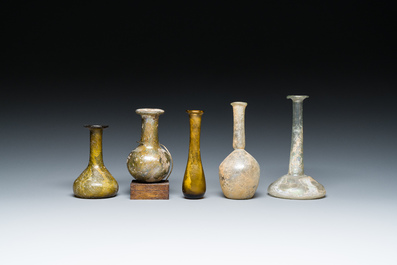 Vijf Romeinse glazen flesjes, 2/3e eeuw