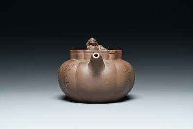 A Chinese Yixing stoneware teapot and cover, signed Li Yong 利永, Yixing seal mark, dated 1934