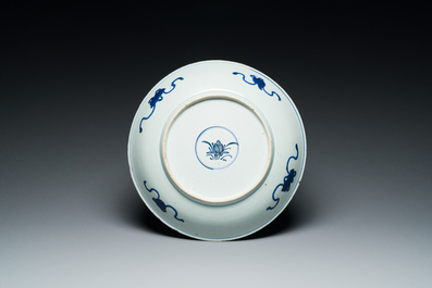 A varied collection of Chinese porcelain, 18/19th C.