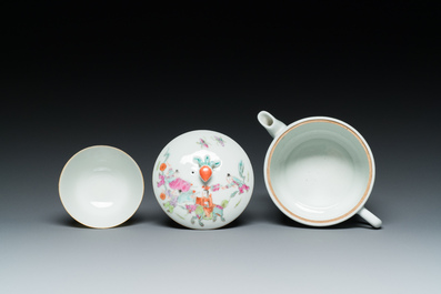 Une collection vari&eacute;e de porcelaine de Chine et de Japon, 18&egrave;me et post&eacute;rieur