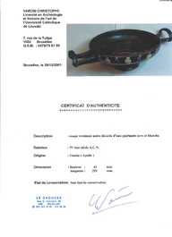 Quatre kylikes et skyphoi grecques, e.a. Apulie (Pouilles) et Daunie, Italie du Sud, ca. 4e si&egrave;cle av. J.-C.