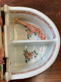 Rare bo&icirc;te &agrave; &eacute;pices couverte en porcelaine de Chine famille verte, Kangxi