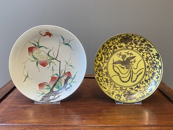 A Chinese famille rose 'five peaches' plate and a yellow-ground 'phoenix' plate, Song Feng Yong Le 松風永樂 mark, 18/19th C.