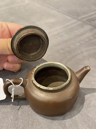 Two Chinese Yixing stoneware teapots and covers with brass mounts, one with Yigong 逸公 seal mark, 19/20th C.