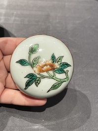 Une collection vari&eacute;e en porcelaine de Chine, 19&egrave;me