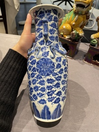 Une collection vari&eacute;e en porcelaine de Chine, 19&egrave;me