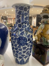 A varied collection of Chinese porcelain, 19th C.