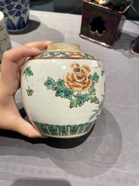 Une collection vari&eacute;e en porcelaine de Chine, 19&egrave;me