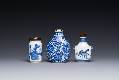 Three Chinese blue and white snuff bottles, Yongzheng mark, 19th C.