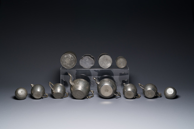 Groupe de quatorze objets &agrave; th&eacute; en m&eacute;tal paktong, Swatow, Chine, 19/20&egrave;me