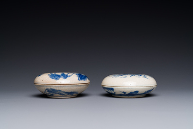 Two Chinese blue and white seal paste boxes and covers, Kangxi and artemisia leaf mark, 19th C.