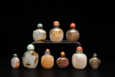 Nine Chinese agate snuff bottles, 19/20th C.