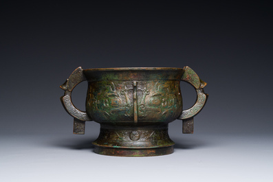 An unusual Chinese archaistic bronze censer with wooden cover, 'gui', Song